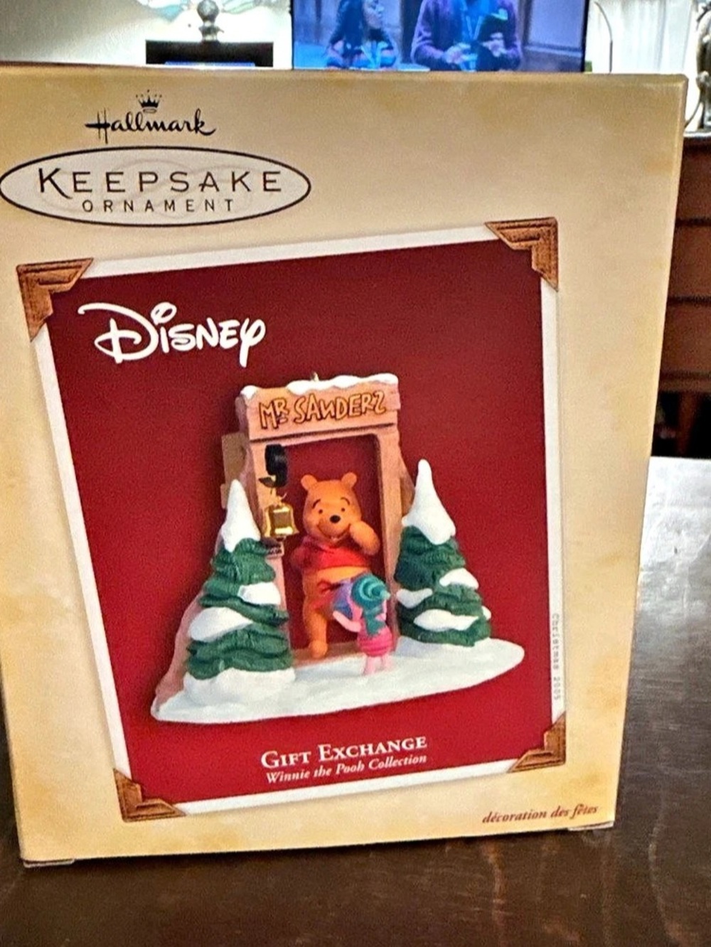 Hallmark Gift Exchange Disney Winnie the Pooh Ornament